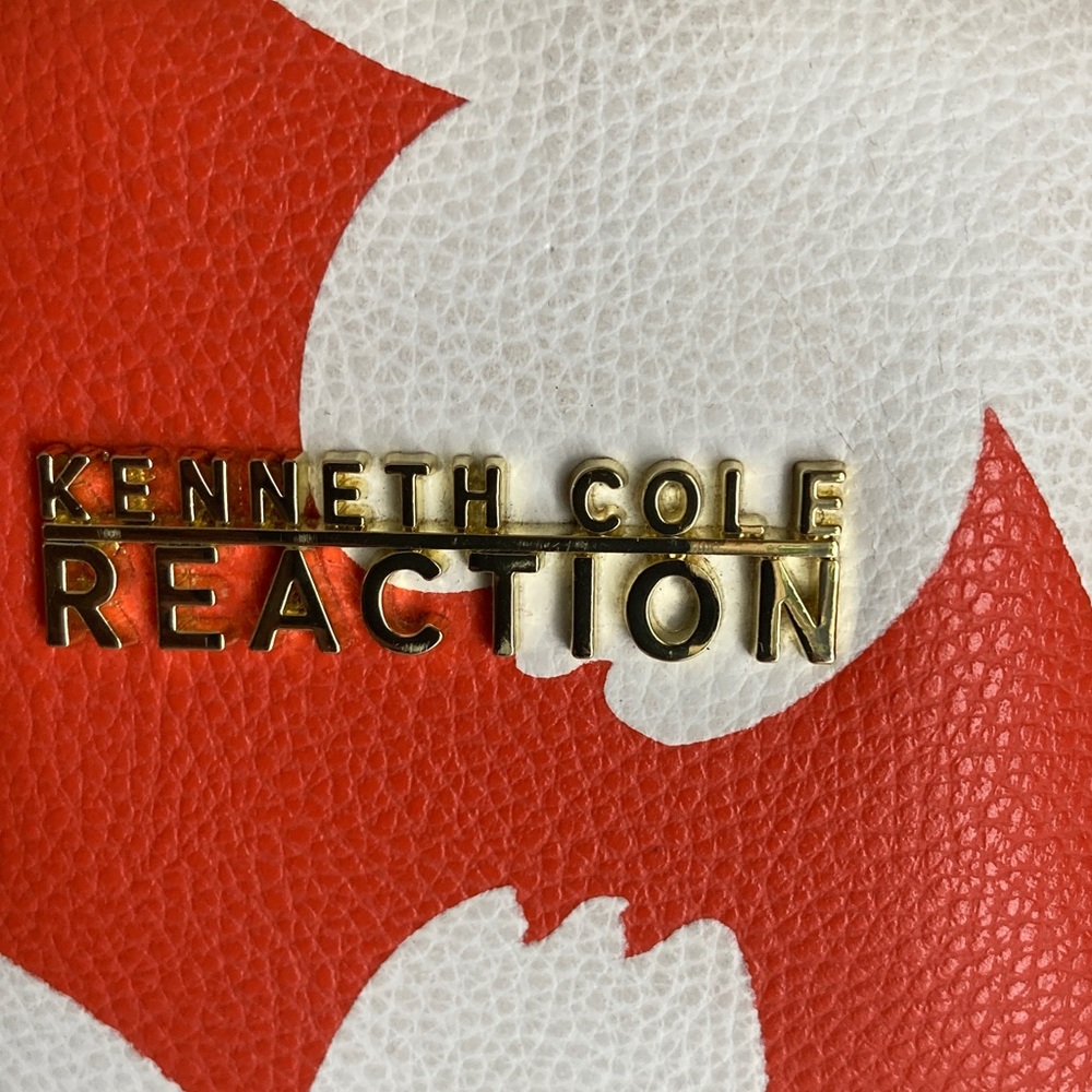 Kenneth Cole Reaction Floral Tote in Orange & White - Picture 2 of 8